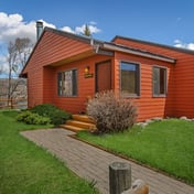 Eagle's Nest - 2 bed 2 bath cabin on the Elk River