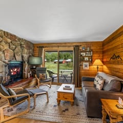 Indian- Full kitchen, pet friendly, stunning views