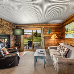 Knotty Pine- Mountain cabin with stunning views