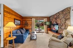Independence - Cozy cabin, pet friendly, hot tub - Image 2