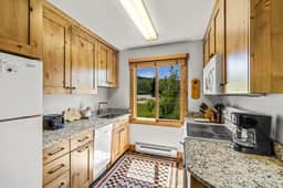Riverhouse - Fireplace, kitchen, pet friendly! - Image 4