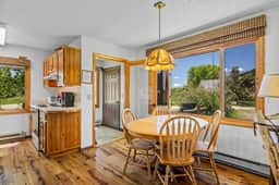 Chipmunk - Cozy pet friendly cabin - Image 4