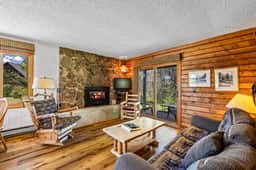 Chipmunk - Cozy pet friendly cabin - Image 2