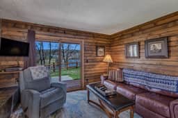 Eagle's Nest - 2 bed 2 bath cabin on the Elk River - Image 2