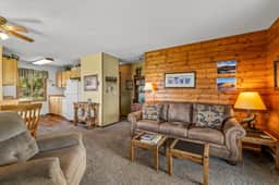 Hideaway - Cozy cabin in the great outdoors - Image 4