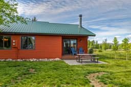 Knotty Pine- Mountain cabin with stunning views - Image 5