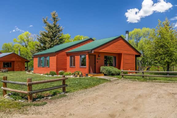 Chickadee - Mountain Modern Cabin on the Elk River - Image 2