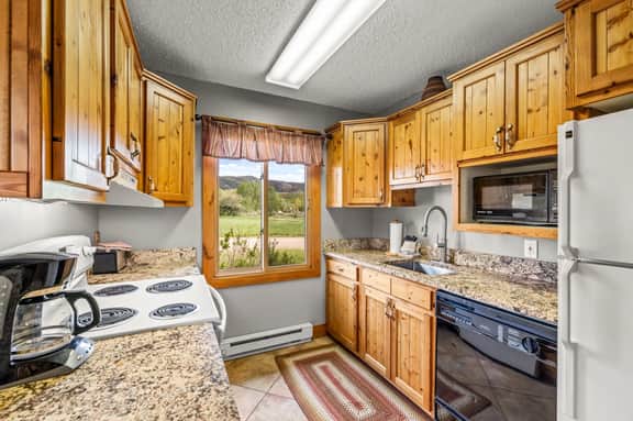 Greenville - Peaceful mountain escape - Image 5
