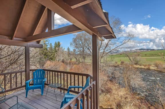 Smokey - Gorgeous cabin right on the Elk River - Image 2